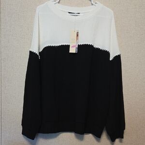 Black and White Women's Sweater